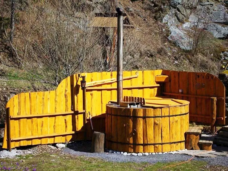 Kúpacia kaďa pri chate